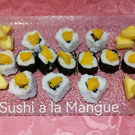 Bed and Breakfast Jacuzzi Massage Sur Rdv,Duo,Reiki,Californien, Reflexologie Plantaire, Et Bouteille Mousseux Offerte Ferolles Exterior foto